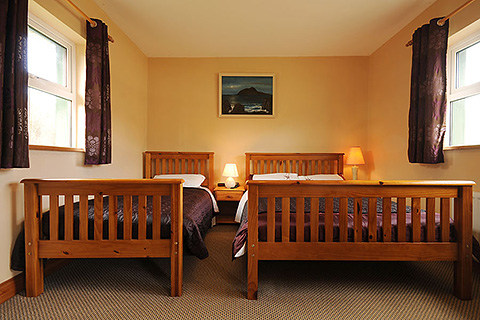 An Portán, Dunquin. County Kerry | Family Bedroom