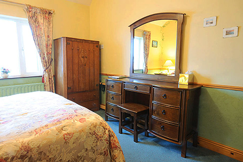 O'Connor's Guesthouse, Cloghane. County Kerry | Double Bedroom
