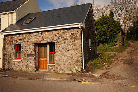 Mount Brandon Cottage, Cloghane. County Kerry | Dingle Way Junction