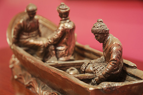 An Bóthar, Cuas. County Kerry | Statuette of Traditional Naomhóg
