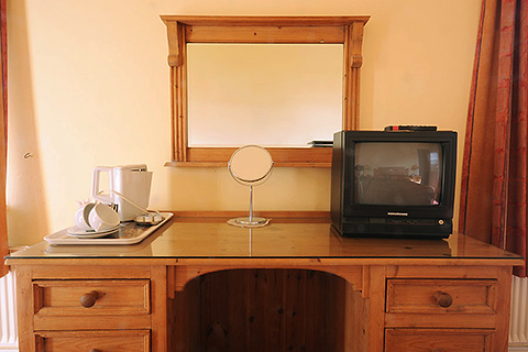 Alpine Guesthouse, Dingle. County Kerry | Writing Desk in Bedroom